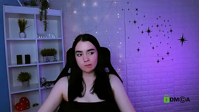 monica_xcx: απευθείας συνομιλία ΧΧΧ