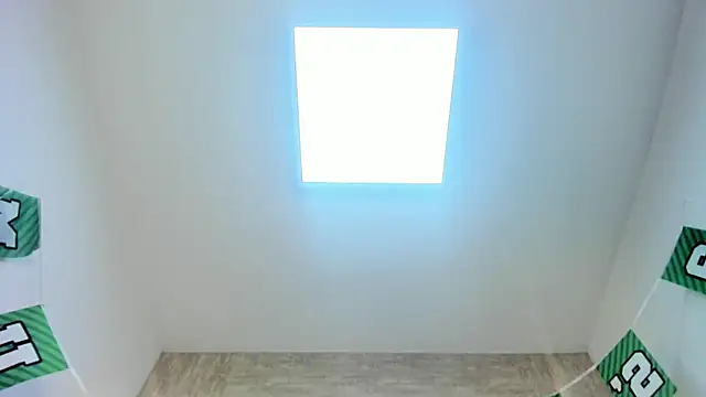 XXX chat uživo modela MeganNightt
