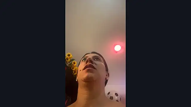 XXX chat uživo modela HeyAmaraa