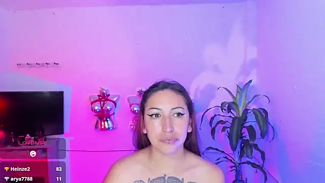 LucyStrike_ 라이브 XXX 채팅