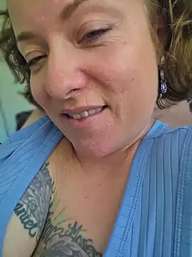 XXX chat uživo modela julimonroe