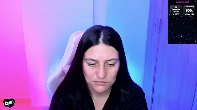 Saskyaa Live XXX-chat