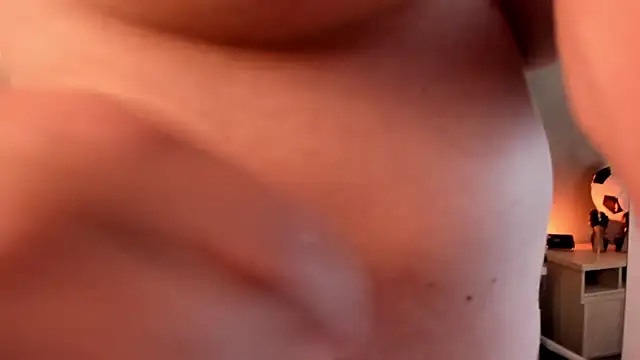 Miah_gomez_: απευθείας συνομιλία ΧΧΧ