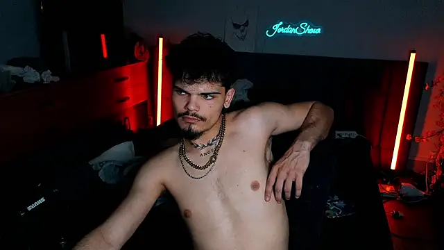 Chatroom XXX en direct de JordanShow
