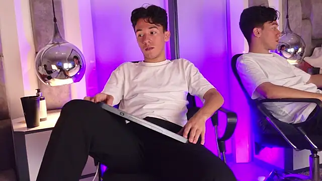 AustinReeds_ live XXX chat