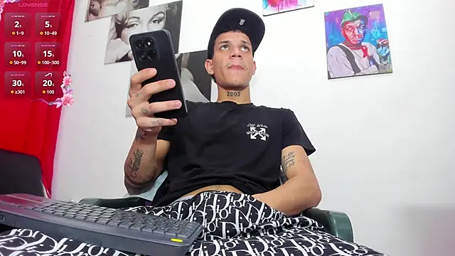 big_hot_boy_ – Naživo XXX chat