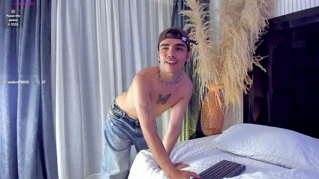 XXX chat uživo modela NicoKinggs_