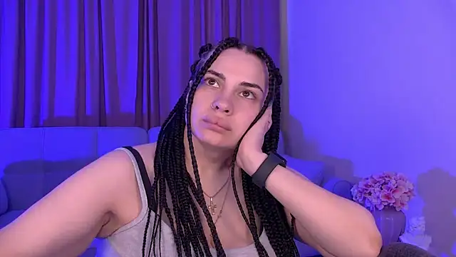 دردشة AdrianaToress الجنسية المباشرة