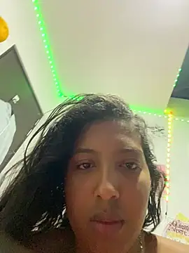 Chatroom XXX en direct de Sex_Latin699