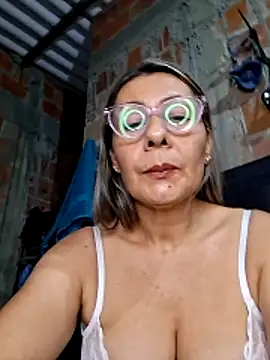 Mia-funny20's Live XXX Chat