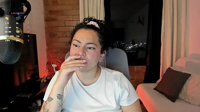 MissBronte live XXX chat