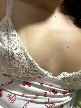 venuseyes25's Live XXX Chat