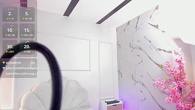 BrianaHazel – Naživo XXX chat