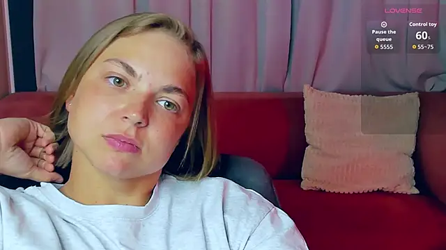 TataArdent Adlı Modelin Canlı XXX Sohbeti