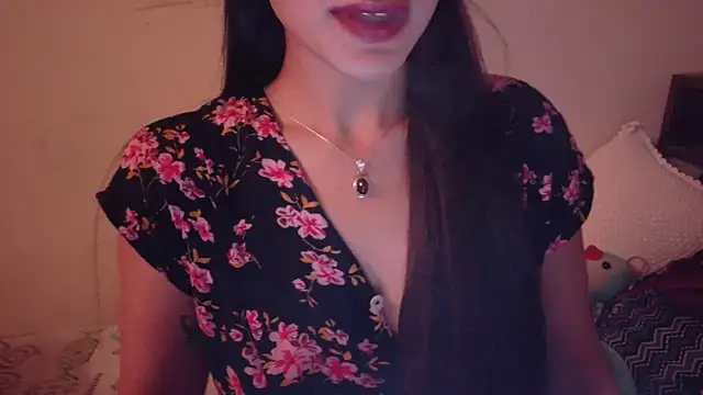 MidnightFlame Adlı Modelin Canlı XXX Sohbeti