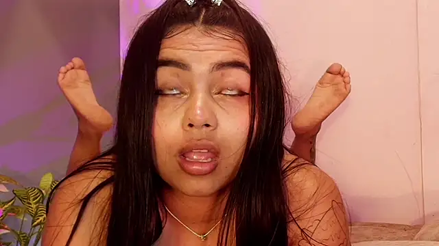 jade_brunnette live XXX chat