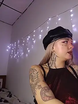 Atenea--Rockstar's Live XXX Chat