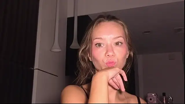 KateVon's Live XXX Chat