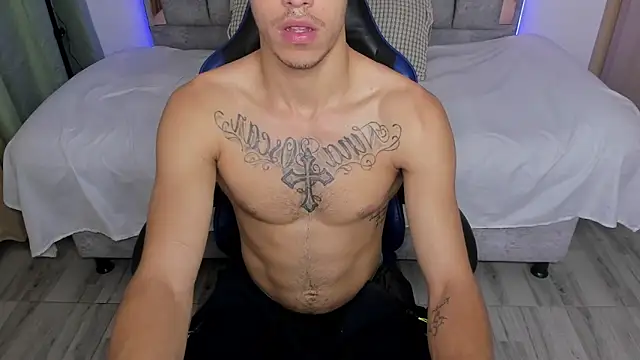 orionblaze69_ élő XXX-chatje