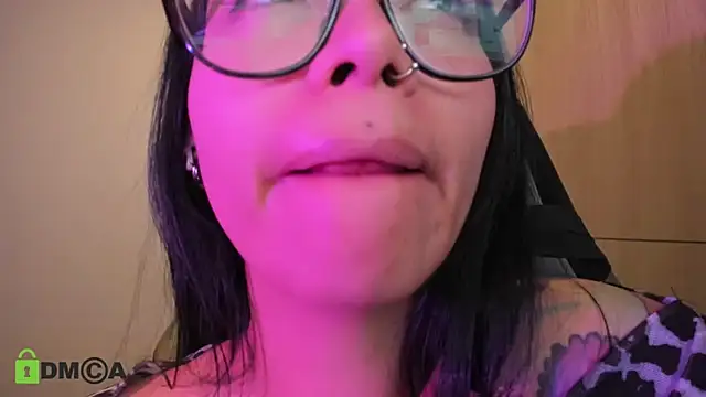 Czat XXX na żywo – alice-rausing