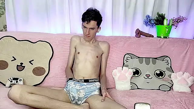 GoodBoyLuca live XXX chat