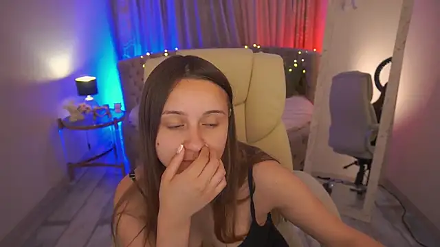 Živý XXX chat TinyNatalie