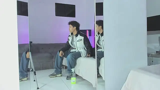 عرض كام TonyBenedetti