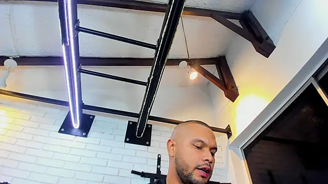 Czat XXX na żywo – CharlieGrifinX