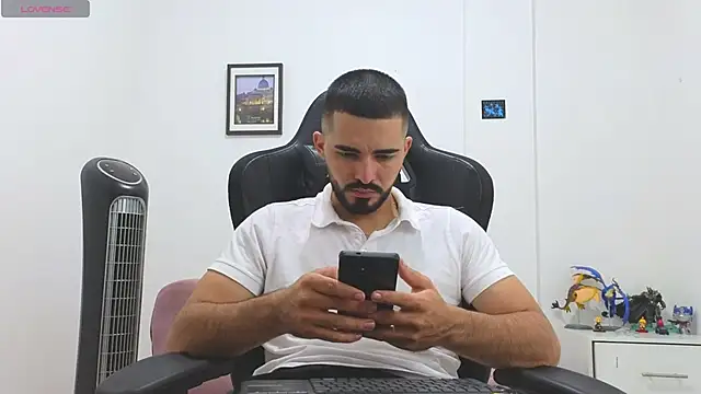 Massimoo_07 Adlı Modelin Web Kamerası Şovu