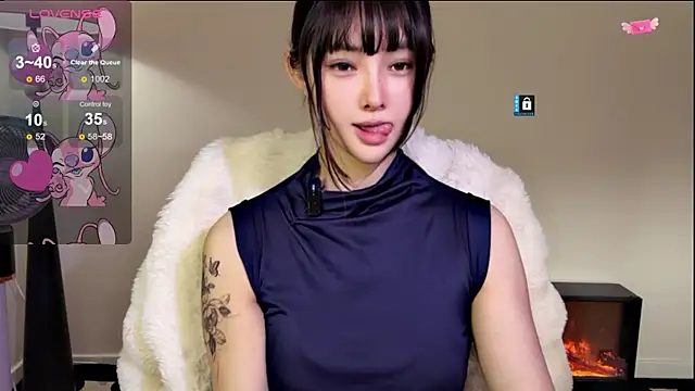 Avicc's Live XXX Chat