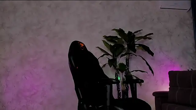 Emma7: онлайн-секс-чат