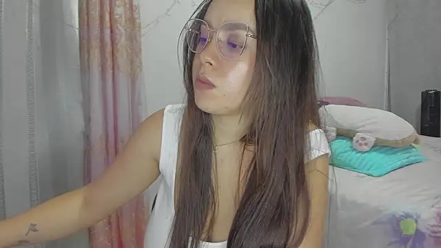 Chat XXX en directo de HARLEYNAPIER