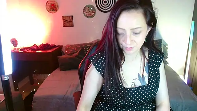 Katicalatinmilf Live XXX-Chat