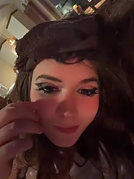 Chat +18 de cutypiefull ao vivo