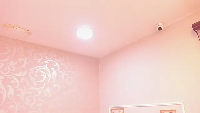 XXX chat uživo modela MadeleynRose
