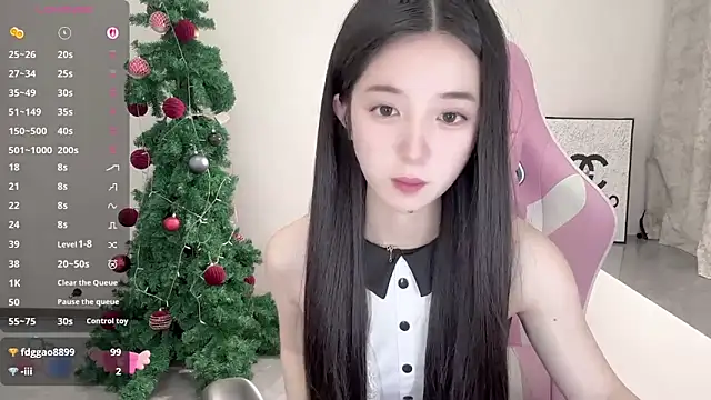 OiOi-666's Live XXX Chat