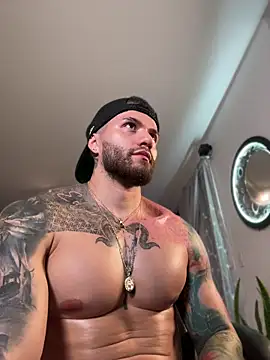 Frank_Farrell live XXX chat
