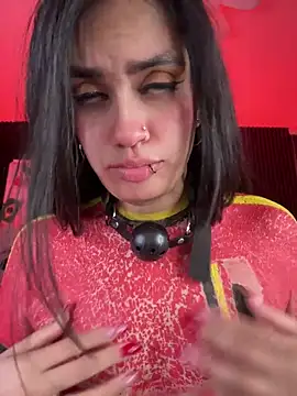 Darkrisnah Adlı Modelin Canlı XXX Sohbeti