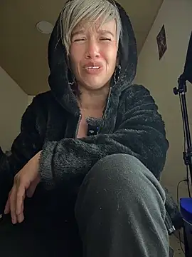 MARILYNKOVANOVA 现场XXX聊天