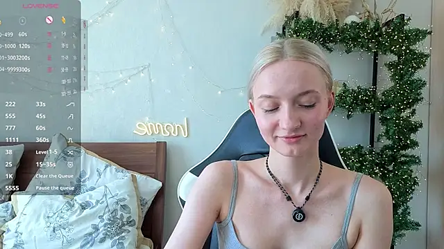 IdaValenti's Live XXX Chat