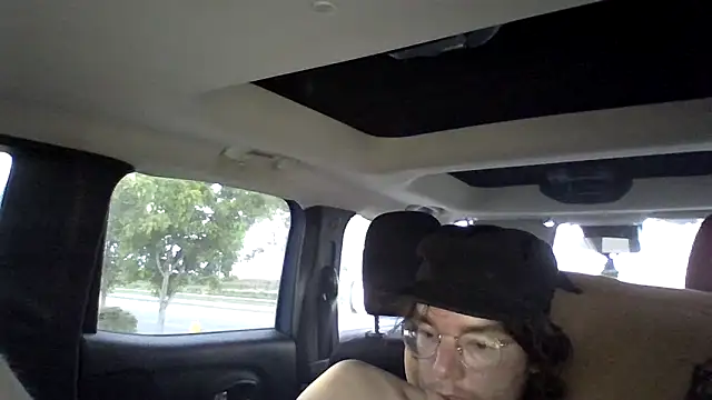 Онлайн чат XXX KinkyKittyBoy
