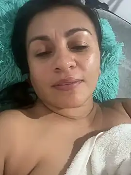 kloee_kann's Live XXX Chat