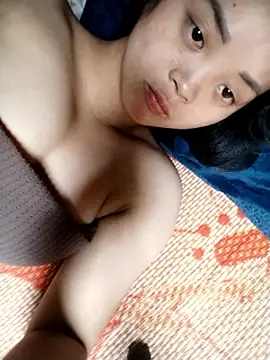 Traem-12 Chat XXX live