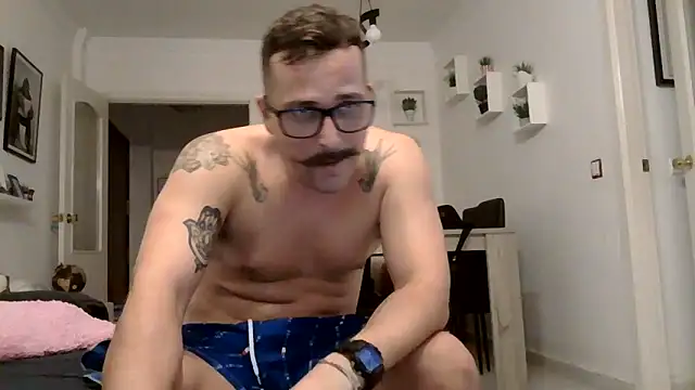 yanick931 Show in webcam