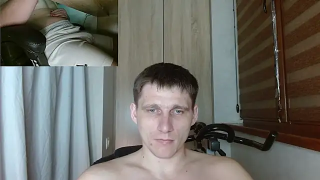 Poliglotjoe1 Chat XXX in diretta