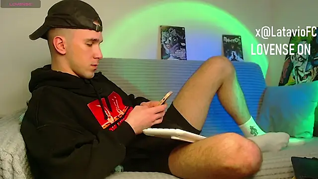 Midnighter_ Live XXX-chat