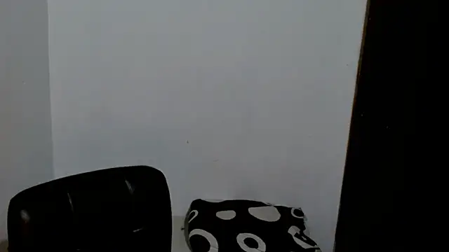 Chat XXX ao vivo de KARYNA_MILF