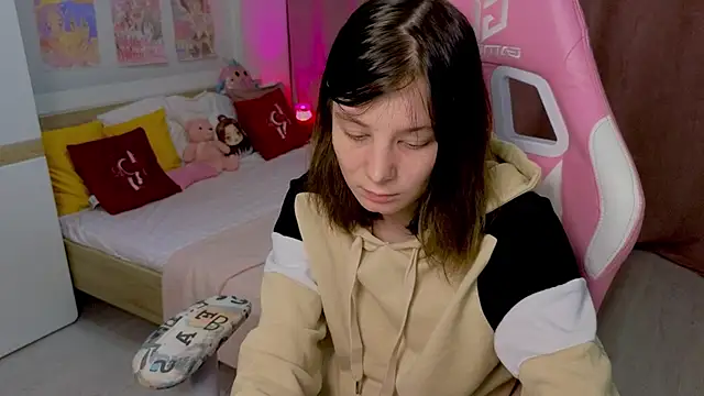 Chatroom XXX en direct de EllinEverly