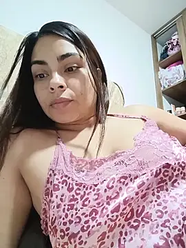Ivanna2's Live XXX Chat