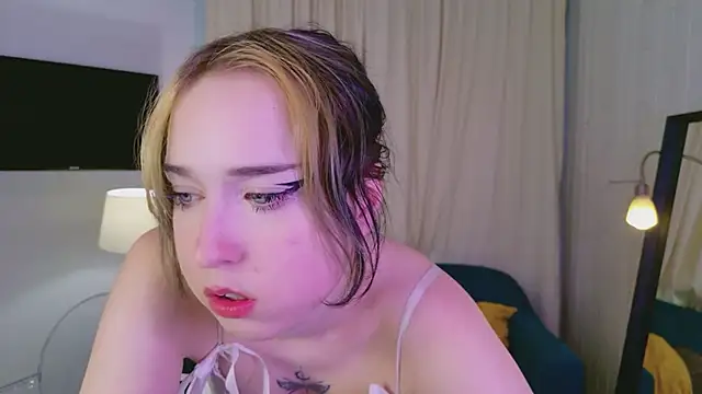 Oksi_Koxy's Live XXX Chat
